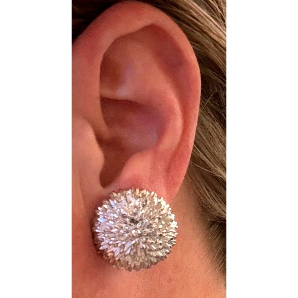 Vintage Trifari Silver Tone Textured Sunburst Pom Pom Clip On‎ Earrings Studs